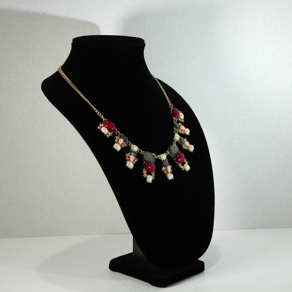 Clearance Necklace Bling Ready to Resell or Wear Faux Pearls Faux Gems - Picture 2 of 8